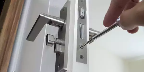 uPVC Door Repair Sheffield door edge shootbolts that go top and bottom of a multi-point door lock